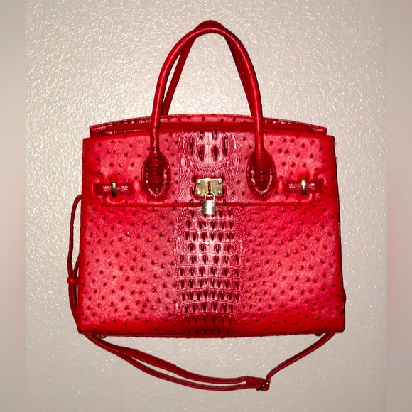 BEAUTIFUL RED SHOULDER BAG AND WALLET SET❤️‍🔥 - Picture 3 of 16